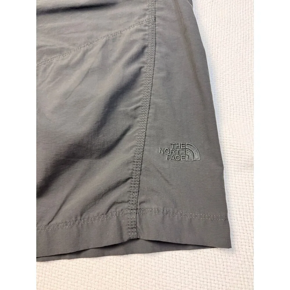 The North Face Men's XL Gray Nylon Hiking Trail Shorts Lightweight
